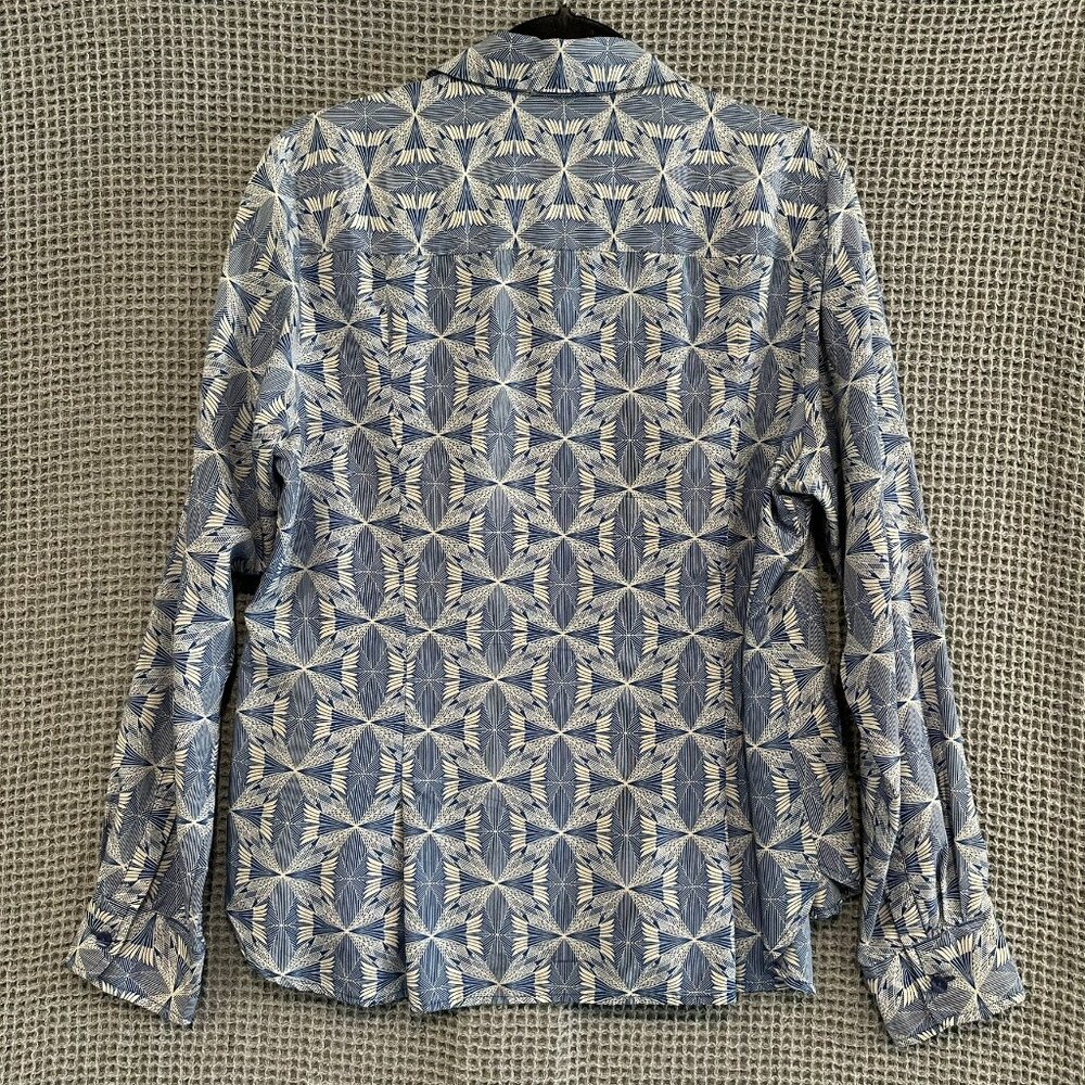 Pendleton silk blouse, Excellent condition, blue pattern, Womens Size 16 - Picture 2 of 7